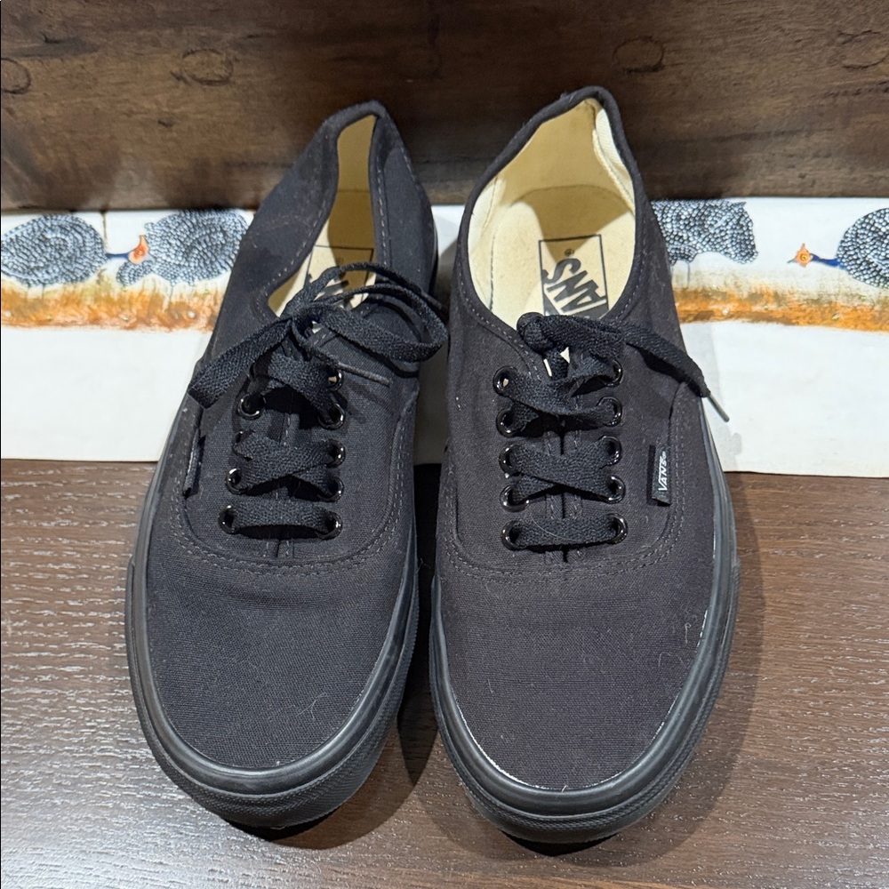 “VANS” Barely Worn Sneakers
